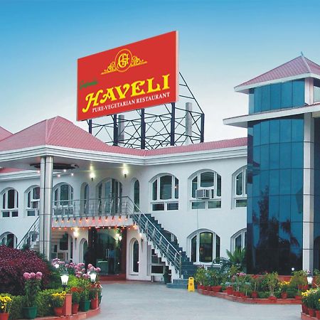 Gajraula Haveli Resort Exterior foto